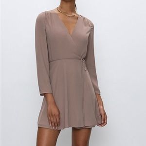 Aritzia Babaton Optima Dress in Mauve